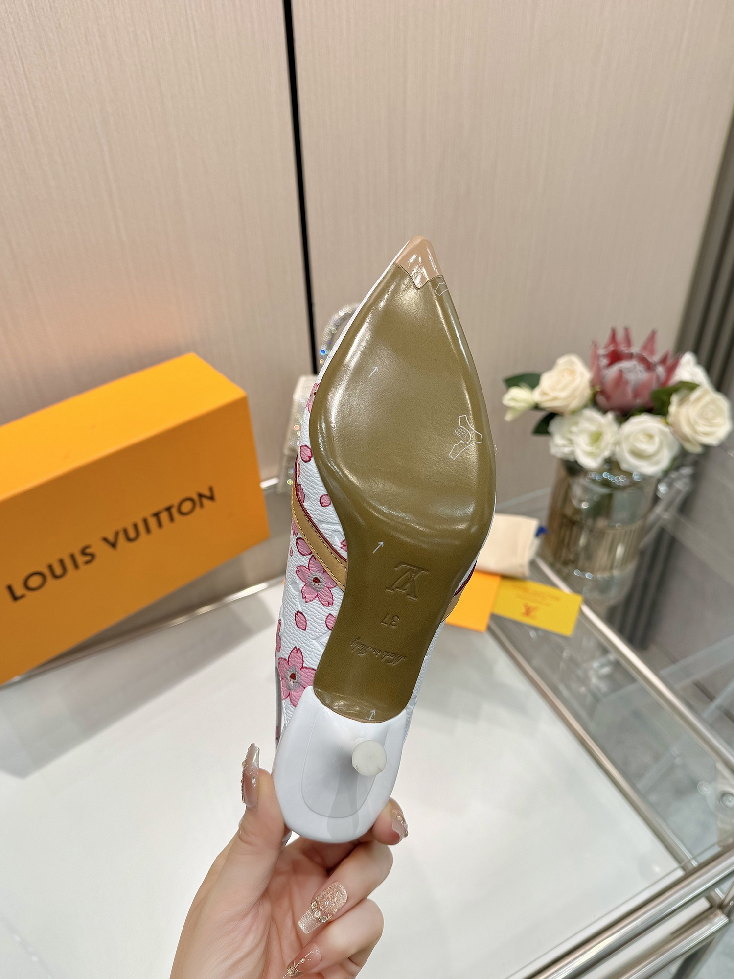 Women's high heels